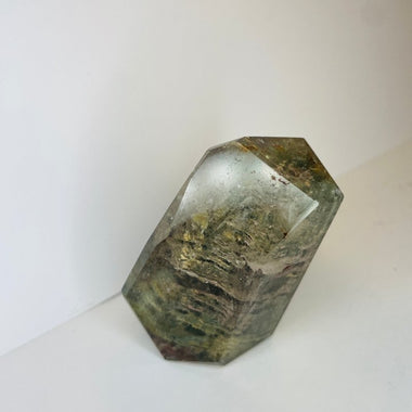 Garden Quartz / Lodolite / Phantom Quartz Crystal point 87 grams - Ai NeDefault Category
