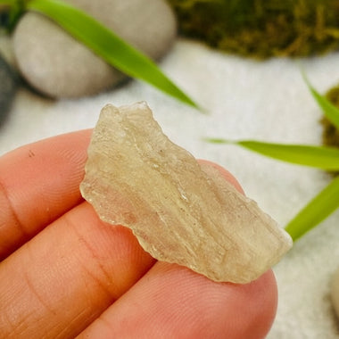 Libyan Desert Meteorite Glass 3 grams | 3 cm - Ai Ne