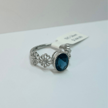 Oval ShapedBlue Topaz Gems 925 Silver Ring | Embrace Sparkling Elegance and Spiritual Serenity - Ai NeDefault Category