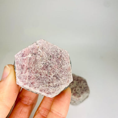 Raw Ruby Record Keeper 109grams | Love And Confidence 4.5cm - Ai Ne