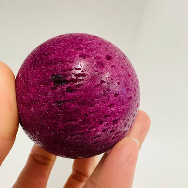 Ruby Crystal Spheres 6 cm | Love And Confidence - Ai Ne