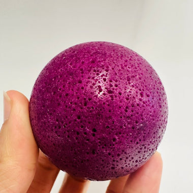 Ruby Crystal Spheres 6 cm | Love And Confidence - Ai Ne