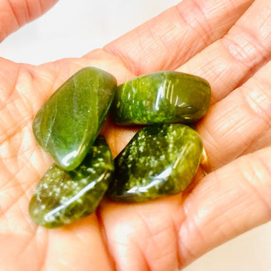 Vesuvianite Tumbles 2.5 - 3.5 cm| Balance • Growth • Clarity - Ai NeDefault Category