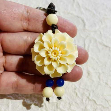 Genuine Handmade Tagua Nut Carving Key Ring Sunflower