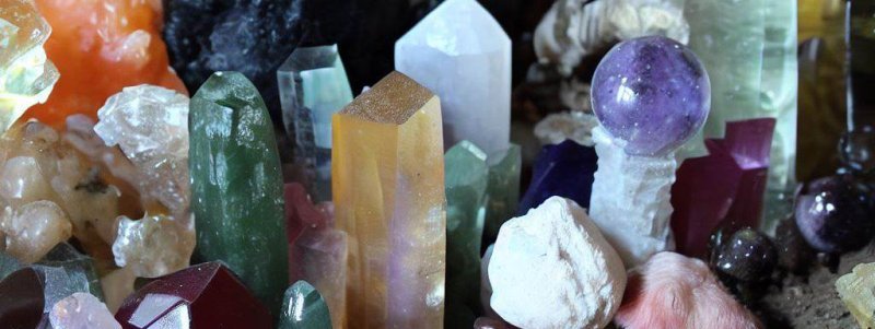 Crystal Formations and Their Significance – Ai Ne