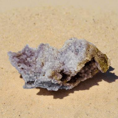 Natural Grape Agate Cluster | Embrace Elegance and Natural Energy 68 grams | 7 cm - Ai Ne