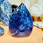 Sodalite Crystal Healing Gemstone Flame 8.5cm | Serenity and Spiritual Clarity - Ai NeDefault Category