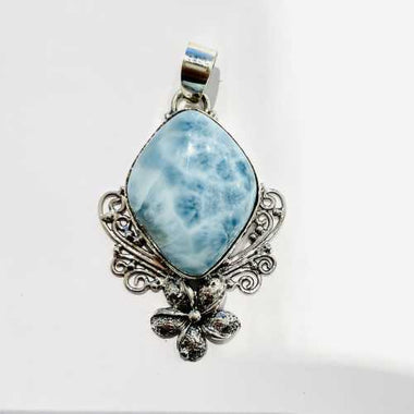 925 Sterling Silver Larimar Pendant With Frangipani | Elegance Infused with Healing Energy - Ai NeDefault Category