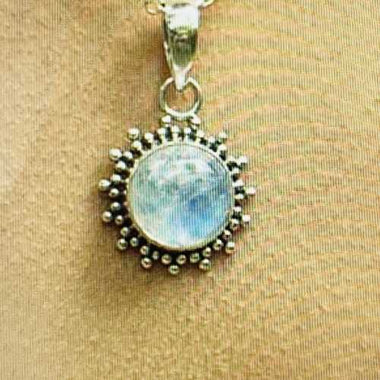 Sun Shape Silver Pendant With Rainbow MoonStone | Feminine Energy - Ai NeDefault Category